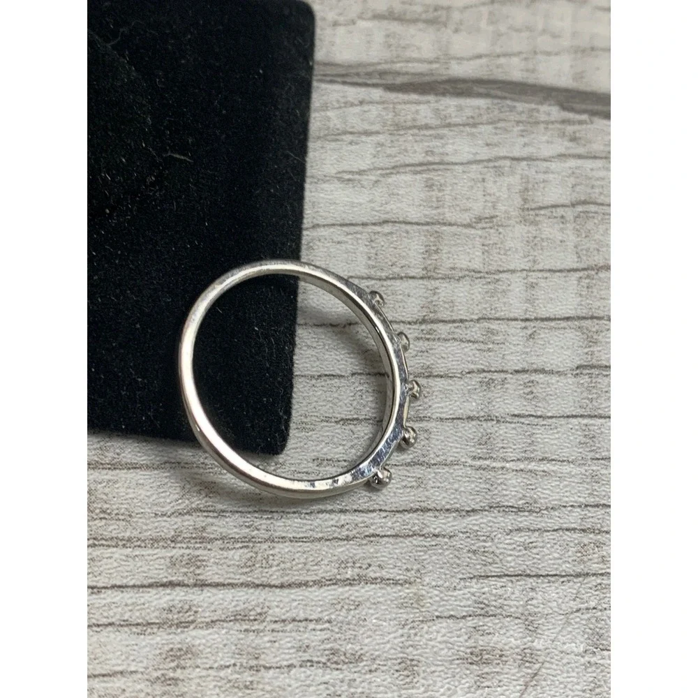 N/A minimalist silver